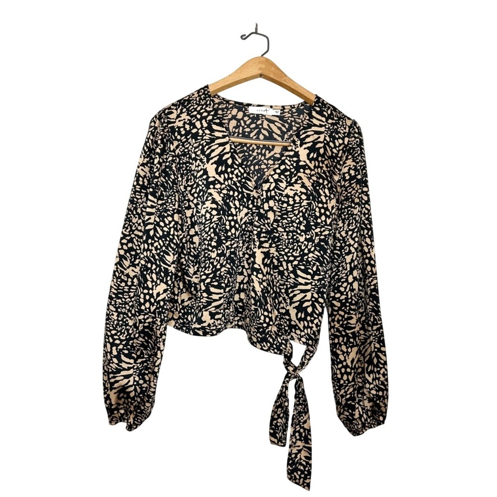Lush Nordstrom Womens Abstract Print Long Sleeve Classic Wrap Blouse Medium M
